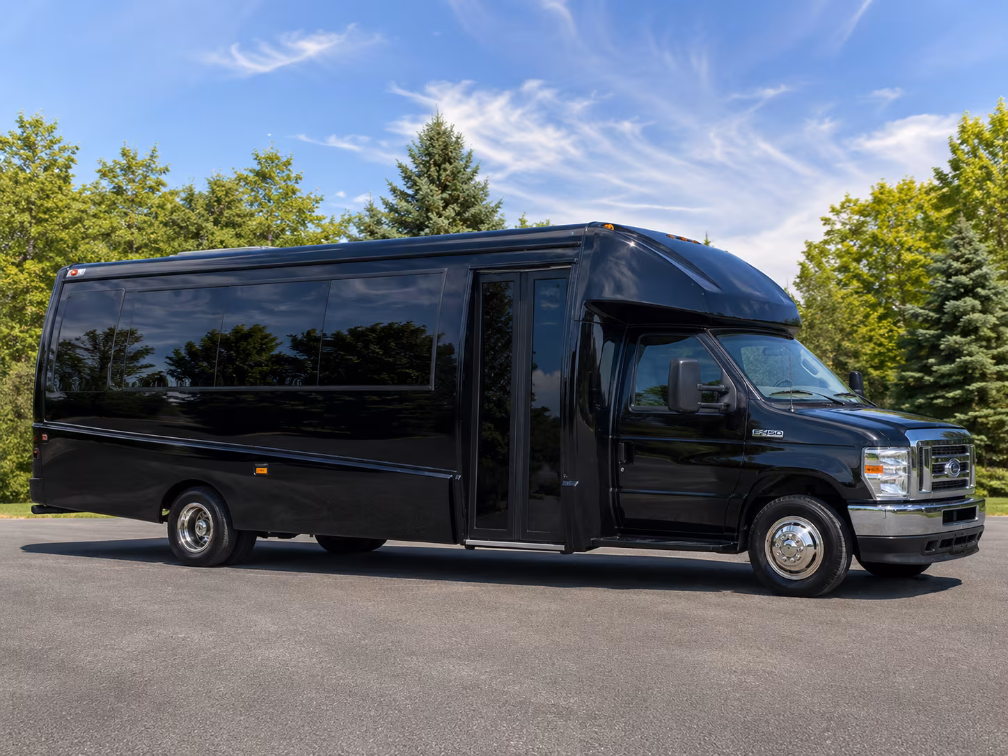 buses for woodland area arts theater and cultural field trips