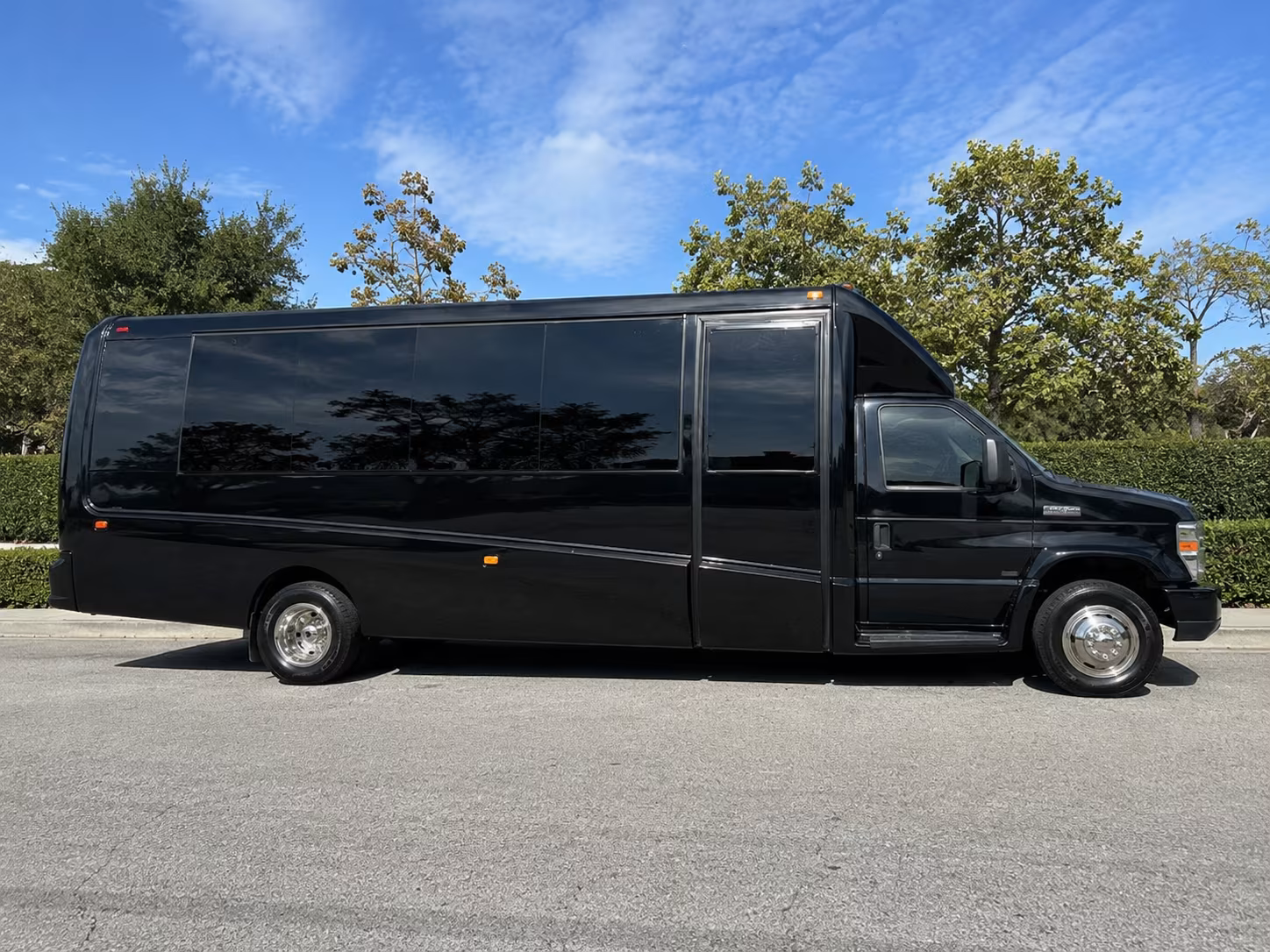 group trips on buses to spiritual retreats near woodland california