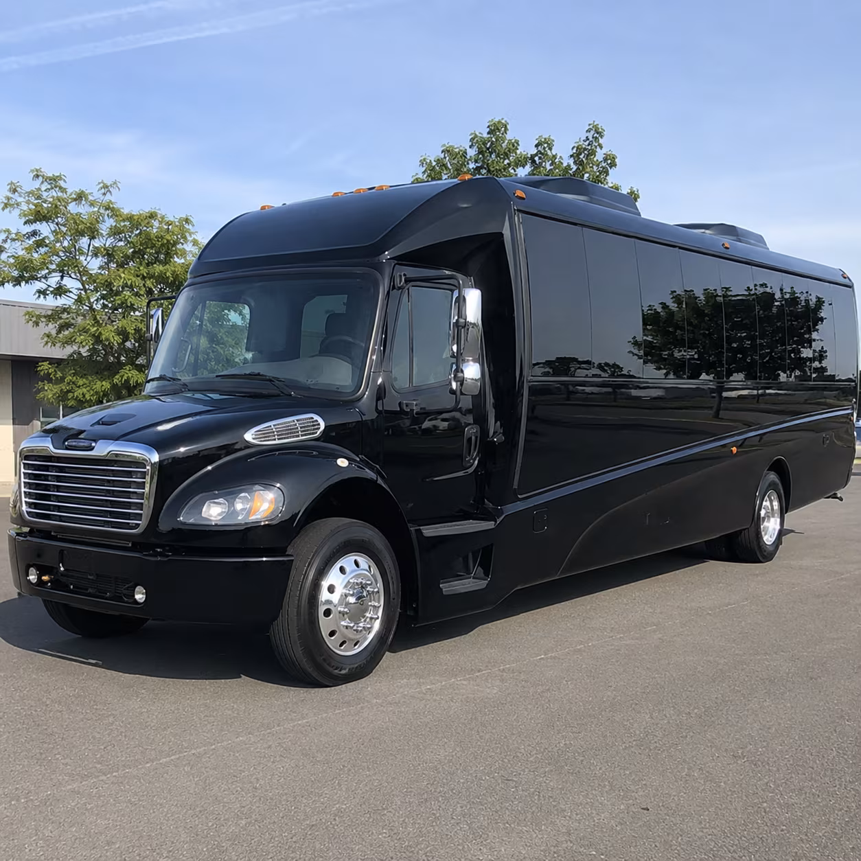 woodland 20 passenger minibus