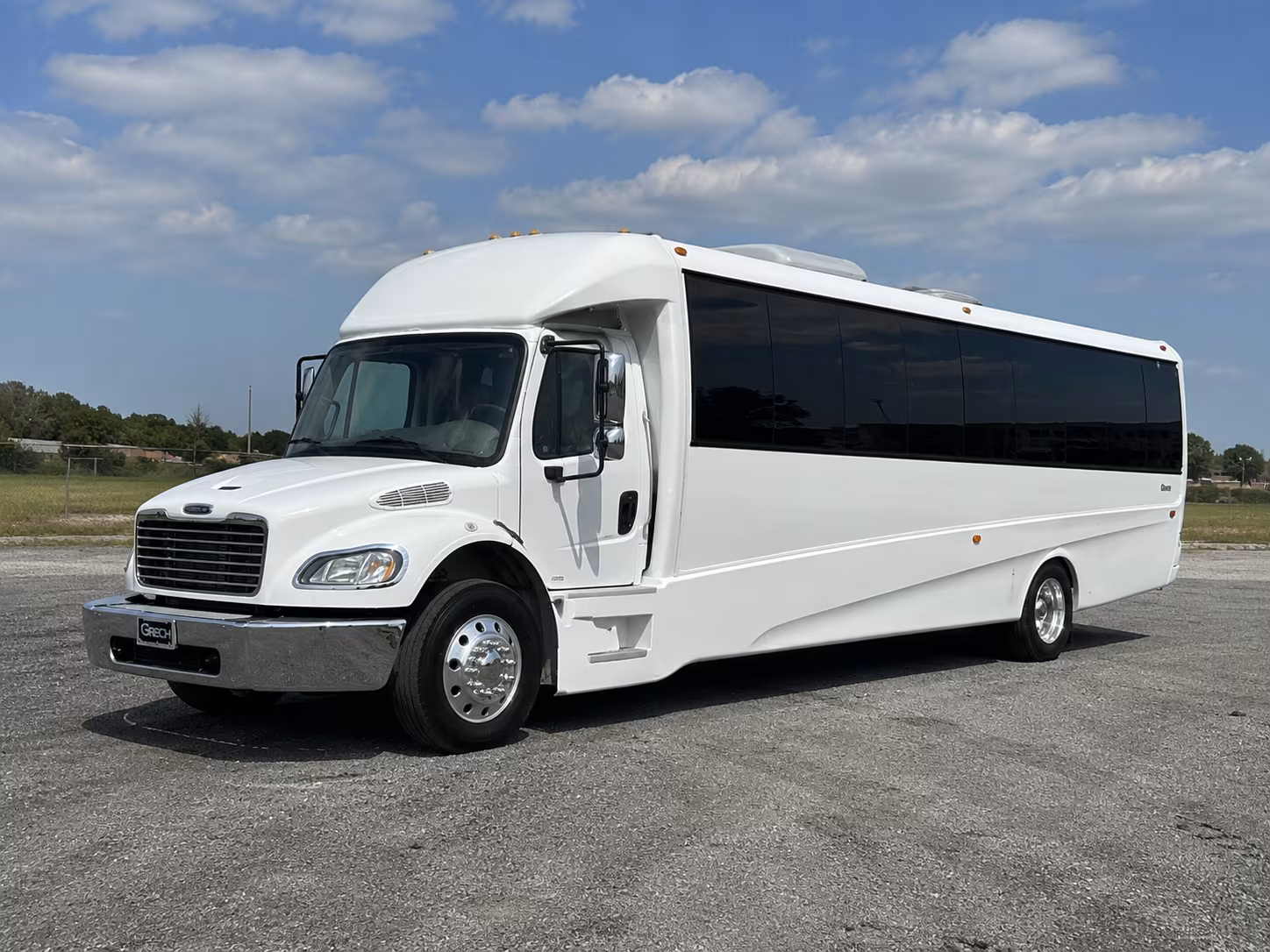 woodland 50 passenger party bus